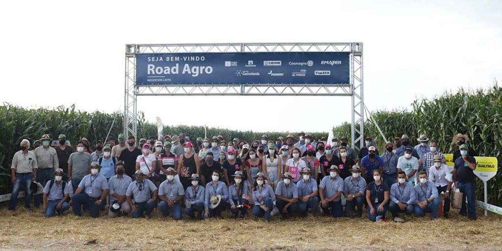 Road Show propaga conhecimento e apresenta novas tecnologias para produtores da Castrolanda