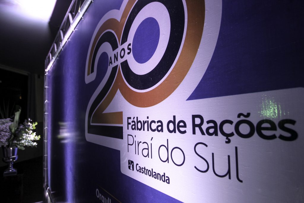 FÁBRICA DE RAÇÕES DE PIRAÍ DO SUL COMPLETA 20 ANOS 