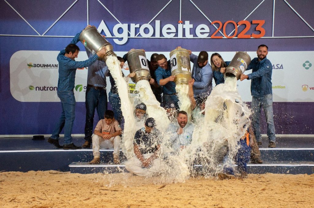 Vaca bate recorde histórico do Torneio Leiteiro do Agroleite